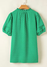 Load image into Gallery viewer, Textured Short Sleeve Kelly Green Blouse